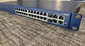 NETGEAR ProSafe 24 + 4 Smart Switch with PoE FS728TPv2 - Photo 1/7