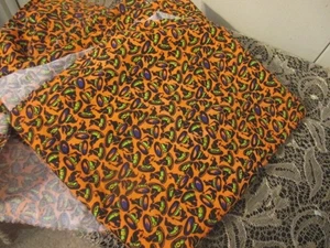 2 PIECES Halloween Themed Fabric WITCHY HATS 42X42" - Picture 1 of 3