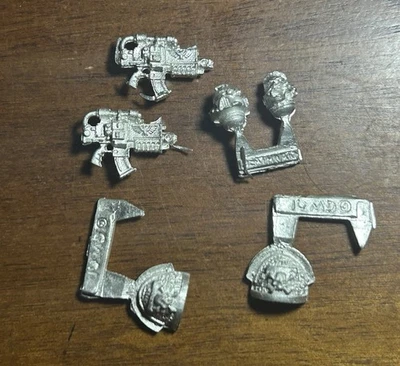 Warhammer 40k Space Marine Deathwatch Shoulder Pads Weapons And Heads OOP - Image 1 of 3
