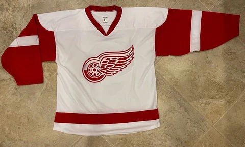 Gordie Howe #9 Detroit Red Wings CCM Jersey NHL NEW (no name) WHITE Cover