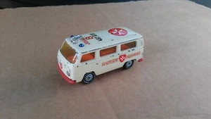 Siku 1619 – VW Bus (T2) Malteser Krankenwagen - Bild 1 von 3