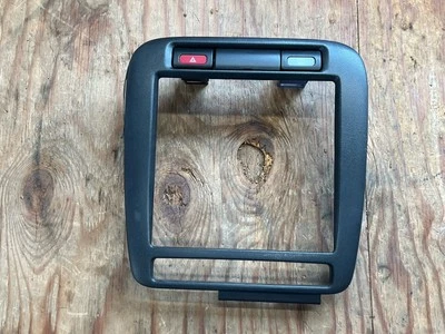 Nissan 200SX 1995-1998 y Sentra radio estéreo bisel embellecedor cubierta 68260 1M200 OEM Foto 1 de 4