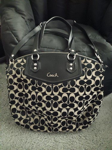 Borsa a tracolla Coach Ashley firmata plissettata F25185