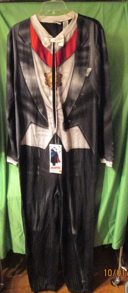 Traje Unión Vampiro Adulto Mameluco Mediano Una Pieza NUEVO Envío Rápido Foto 1 de 4