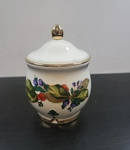  Winter Garden PRINCESS HOUSE Sugar Bowl Dish W/ Lid  Berries Gold Trim  - Picture 1 of 6