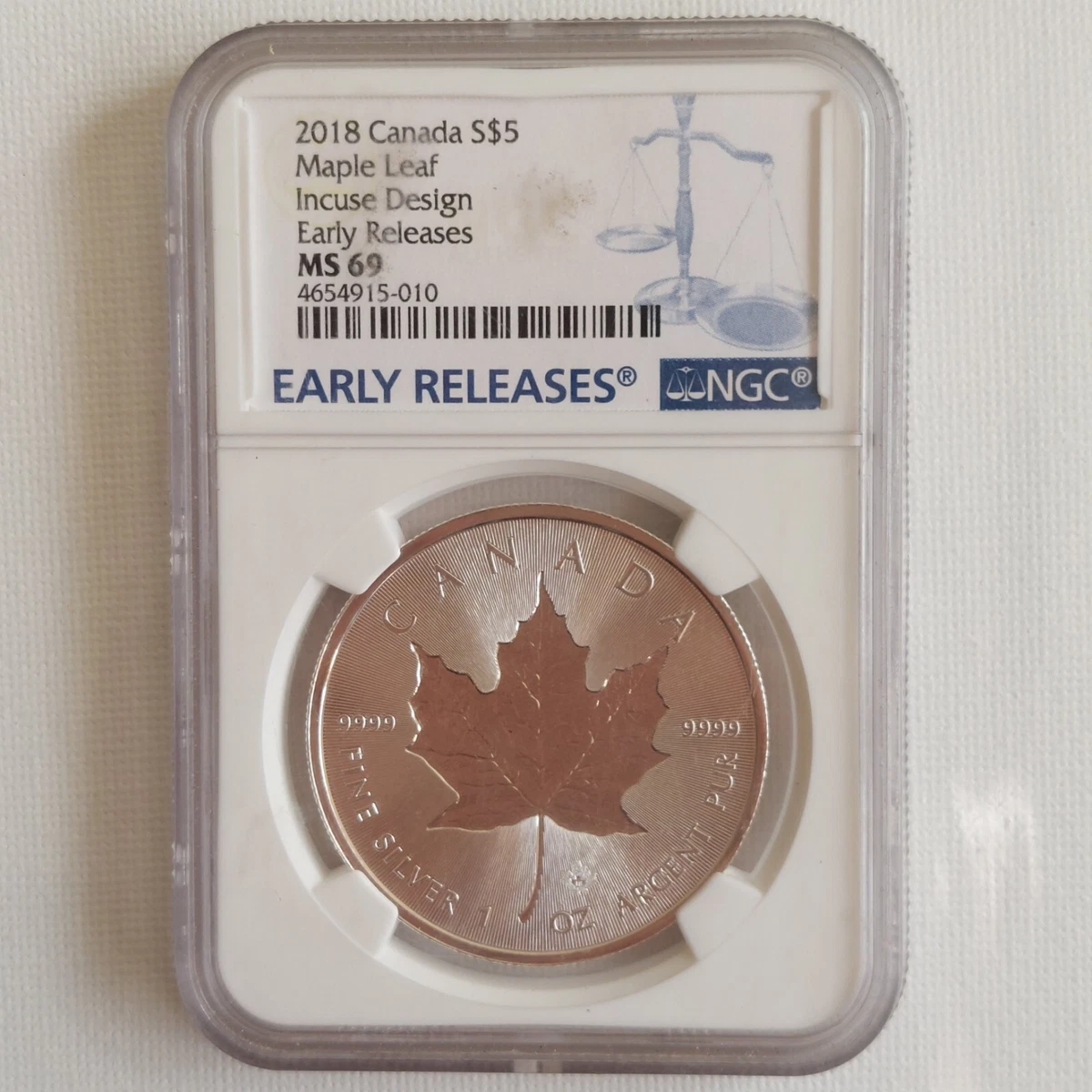 Canadian Maple Leaf MS 69 Grade 2018 Year Silver Bullion Coins for