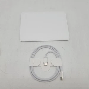 Apple Magic Trackpad - White Multi-Touch Surface MXK93AM/A​​​​​​​ - Picture 1 of 2