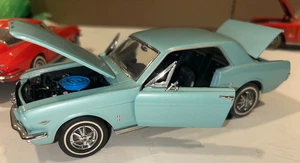 Rare Franklin Mint 1964 1/2 Ford Mustang Hardtop "Turquoise" 1:24 Scale - Picture 1 of 9