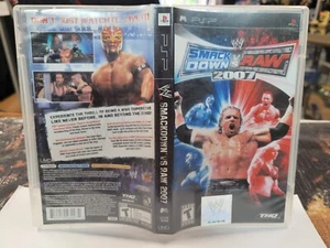 WWE SmackDown vs. RAW 2007 PSP sin manual probado EN ¡Envío gratuito en Canadá!! - Imagen 1 de 3