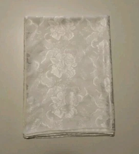 The Damask Collection Fabric Tablecloth Table Cloth 132cm X 178cm Oblong White - Picture 1 of 7