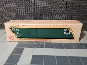 HO Scale IHC Northern Pacific 50' Box Car NP #8130 Vintage NiB - Picture 1 of 8