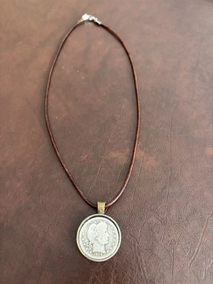 Collar de cuarto de barbero de plata genuino 1914 - ¡Echa un vistazo! Foto 1 de 4