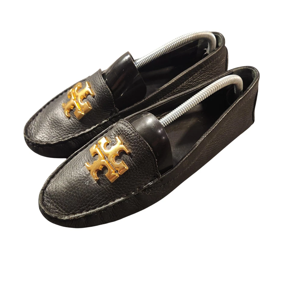 Zapatos mocasines planos Tory Burch para mujer talla 11 de cuero negro con logotipo de conducción Foto 1 de 4
