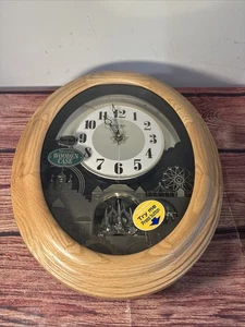 RARO orologio Rhythm Small World Oak DWS Timecracker suono e movimento magico 4MH777 - Foto 1 di 23
