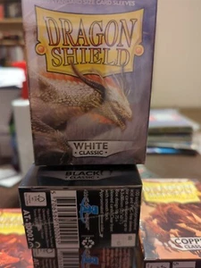 Weiße 100 ct Dragon Shield Hüllen Standardgröße - Bild 1 von 1