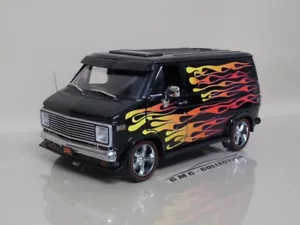 CHEVROLET G-SERiES CUSTOM VAN TUNiNG 1976 NERO BLACK EDiZiONE LiMiTATA ACME 1/18 - Foto 1 di 10