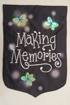 "Making Memories" luciérnagas, insecto aligerador, aplique noche fogata bandera de jardín Foto 1 de 3
