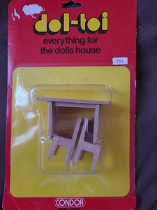 Dol-Toi Doll House Furniture Table And Chairs Unopened Pack - Picture 1 of 5