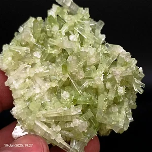 77Grams Natural Green Tourmaline Crystals Bunch Specimen Minerals for Home Decor - Picture 1 of 9