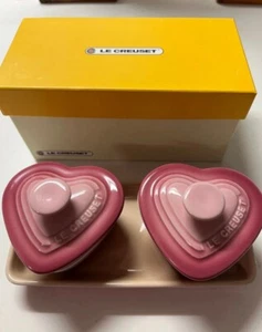 Le Creuset Miniature Ramekin D'Amour SET Tray Heart Rose Quartz stoneware Mint - Picture 1 of 10