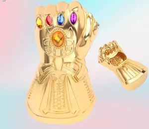 Guante de puño electrónico Thanos Infinity Gauntlet Toy 2017 Hasbro Marvel Avengers DC - Imagen 1 de 4