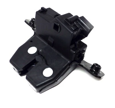 13545829 New Rear Liftgate Latch 2021-2022 Escalade Suburban Tahoe Yukon - Image 1 of 4