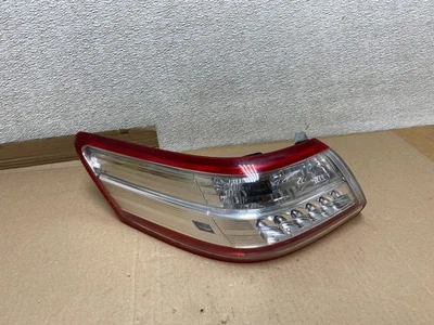 Luz trasera izquierda LED híbrida Toyota Camry 2010-2011 OEM U0911 DW Foto 1 de 4