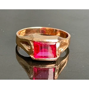 RETRO YELLOW GOLD & SYNTHETIC RUBY RING SIZE 7. SKY - Picture 1 of 8