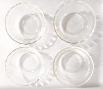 Juego de cuatro tazas transparentes de vidrio US GLASBAKE Foto 1 de 4