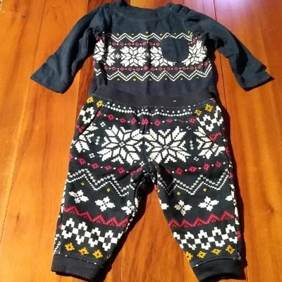 Conjunto de body y pantalones jogger de copo de nieve Isla Feria de Navidad de 3-6 meses Garanimals Foto 1 de 4