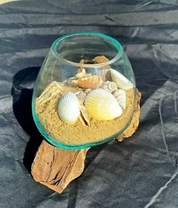 HAND MOLTEN GLASS BOWL ON RECLAIMED TEAK WOOD BASE INCLUDING SAND / SEASHELLS - Picture 1 of 4