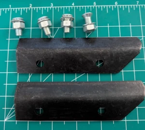 7031724YP / 7031724 / 31724 Snapper Blade Air Lifts w/Bolts for Comet Rider - Picture 1 of 3