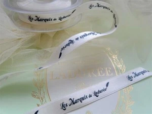 Cinta Logo LADUREE - Les Marquis de Laduree, Blanco Satinado, W: 15 mm, 2 M a Unidad - Imagen 1 de 9