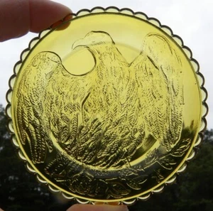 Millville Art Glass MAG Patriotic American Eagle Amber Glass Embossed Cup Plate - Foto 1 di 4