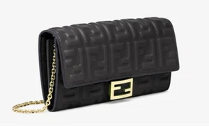 Cartera Fendi Continental Baguette Negra Napa Repujado FF Cuero con Cadena - Imagen 1 de 23