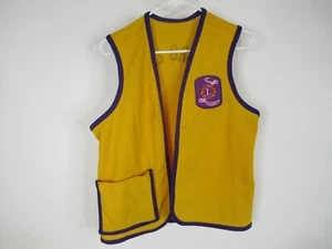 Neshkoro Wisconsin Lions Club International Lioness yellow vest with patch - Picture 1 of 8