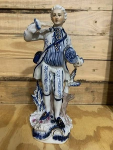 Vintage blau weiß Porzellan Figur Mann im Mantel Goldakzente 13" Beschädigung - Bild 1 von 13