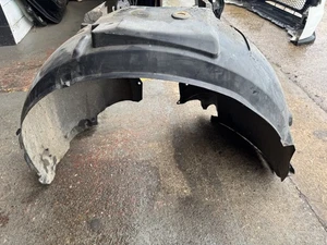  Protector del arco de la rueda del conductor O/S Audi S4 B8.5 - 8K0 821 172 L - Imagen 1 de 4