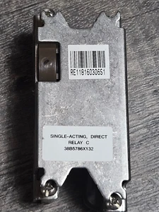 Fisher Controls 3AB5786132 Single-Acting, Direct Relay c - Picture 1 of 7