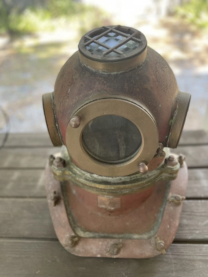 Casco de buceo ruso vintage  Foto 1 de 4