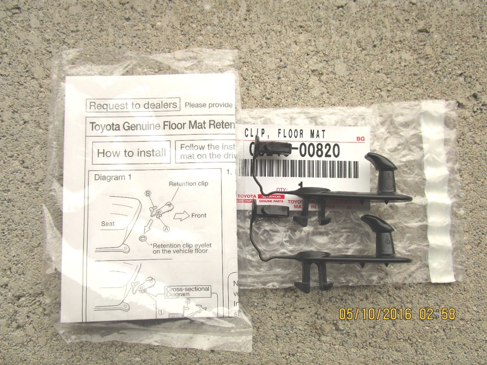 04 - 11 SCION XB SET OF 2 FLOOR MAT CLIP CARPET CLIP 00820 BRAND NEW - Image 1 of 2