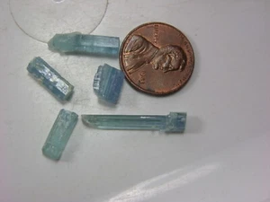 11.50ct Vietnam 100% Natural 5 Pcs Aquamarine Crystal Specimens 2.30g 8mm-25mm - Picture 1 of 1