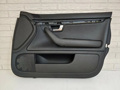 2005-2008 AUDI A4 Passenger front door panel OEM black right side  - Imagem 1 de 4