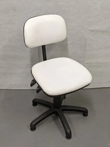 Hairdresser Beauty Stool - Hydraulic Therapist Swivel Chair  - Picture 1 of 5