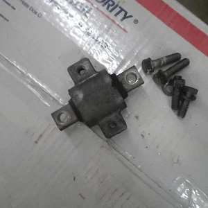 Evinrude Johnson Outboard Motor Exhaust Housing Lower Motor Mount 313431 382387 - Picture 1 of 2