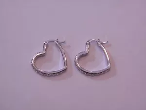 LOVELY 925 STERLING SILVER HEART HOOP EARRINGS W/CZ STONES 3/4" - MINT! (HSN) - Picture 1 of 9
