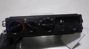 95 TOYOTA CAMRY CLIMATE Controller - Picture 1 of 7