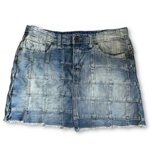 Vintage Y2K Denim Patchwork Jean Mini Skirt Low Rise Raw Hem Size 6 - Picture 1 of 6