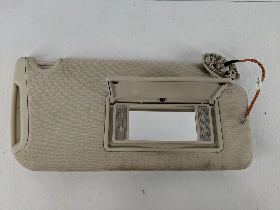 2015-2022 Chrysler 300 Passenger Sun Visor Mirror Right Sunvisor Grey NCDTR - Image 1 of 4