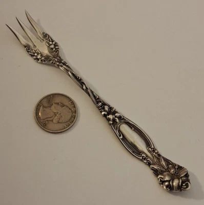 FRONTENAC by International ART NOUVEAU Sterling Silver LILY 5 1/2" COCKTAIL FORK - Image 1 of 4